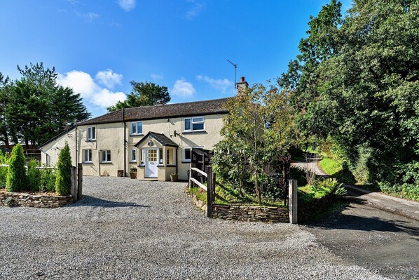 Holiday Home Exterior [summer]