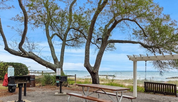 Small table for your outdoor barbeque party