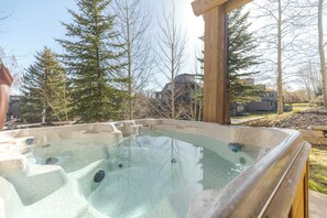 Private Hot-tub