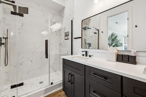 Bedroom 2.
Full bathroom.
Huge Shower
Full set of towels + Makeup towel
Bathrobes
Disposable toothbrush set
Disposable flip-flops
Paraben & Sulfate-Free Shampoo, Conditioner, and Body Wash
Infrared Hair Dryer with Diffuser