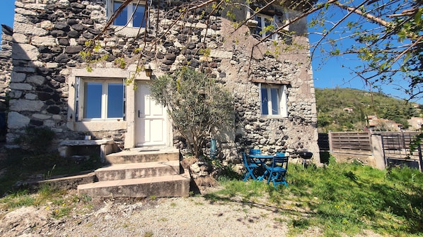 Vue de l'extérieur sur la maison