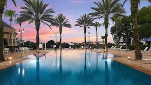 Seven Eagles: Pool, Spas, Fitness Centers and Linear Park