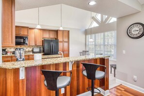 Breakfast Bar