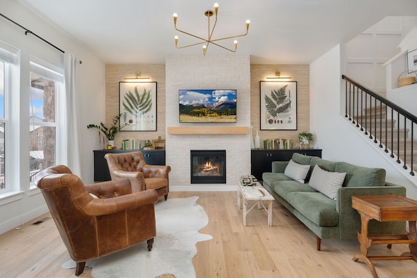 Cozy Living Room | Indoor Fireplace and Smart TV