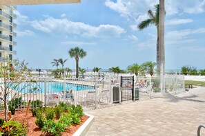 Community pool