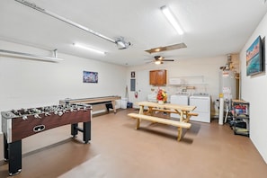 Fun Zone Entertainment Room