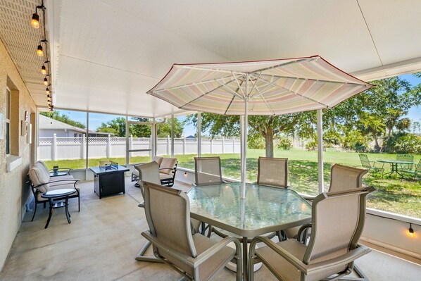 Shaded Serenity Lounge