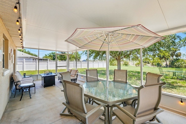 Shaded Serenity Lounge