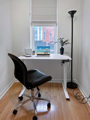flex space with stand up desk 