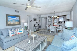 Runaway Bay Unit 273- Anna Maria Vacations