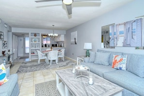 Runaway Bay Unit 273- Anna Maria Vacations