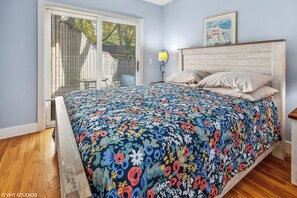 Bedroom #1 Queen (2 bedrooms with queens)