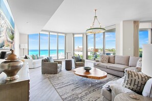 Costa Blanca 300 Living Room Alt