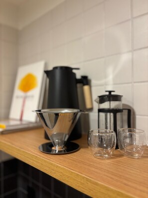 Kaffee und/oder Kaffeemaschine
