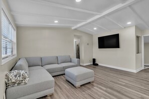 Architecture, Building, Furniture, Indoors, Living Room