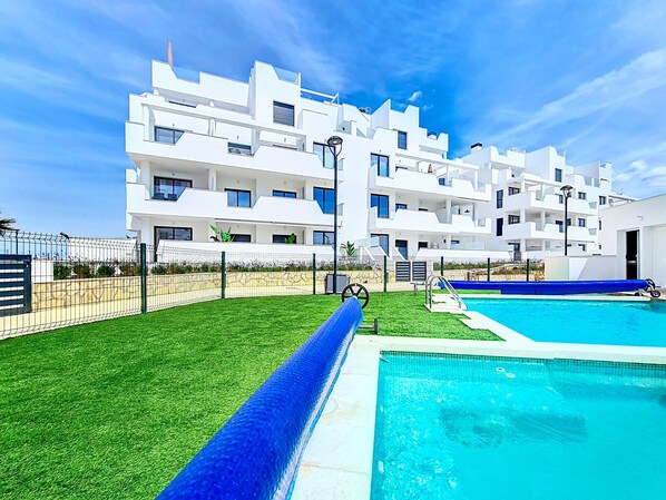 Santa Rosalia 2-Bed Apartment | Holiday in Spain