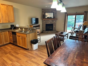 KITCHEN/LIVING ROOM -SUIT SIDE