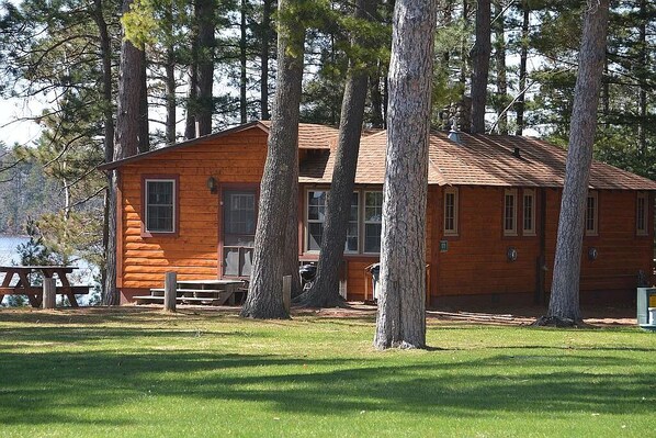 Cabin 5 exterior