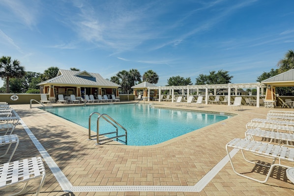 The Villages Vacation Rental | 3BR | 2BA | Step-Free Entry | 1,387 Sq Ft