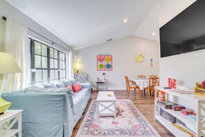 Living Room | Central A/C & Heating