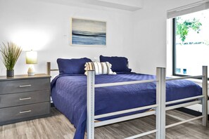 King en suite bedroom #2 with a tub/shower bathroom!