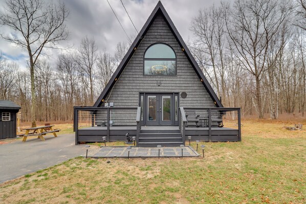 Albrightsville Vacation Rental | 1BR | 1BA | 1,600 Sq Ft | 5 Steps Required
