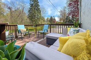 Private Deck | Single-Story Condo