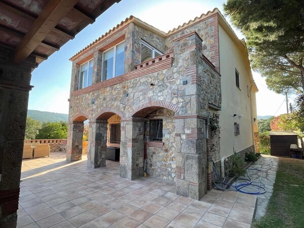 Holiday Home Exterior [summer]