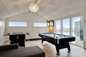 Spielezimmer