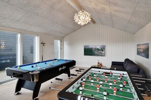 Spielezimmer