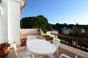 Terrasse / Balkon