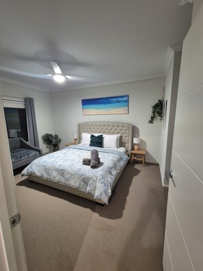 Master Bedroom - Large King Beb, Ensuite & Walk-in Robe.