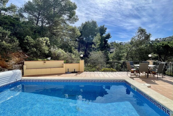 Holiday Home Swimming Pool
