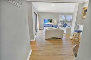 Large Living Room, Beautifully Decorated
