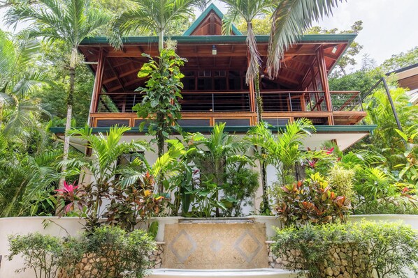 Casa Vidrio Main House