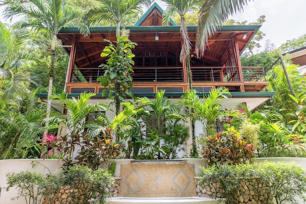 Casa Vidrio Main House