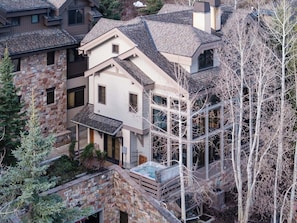 Exterior - Summer