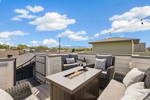 Rooftop Deck with Mountain Views | Fire Table and Lounge Seating!
