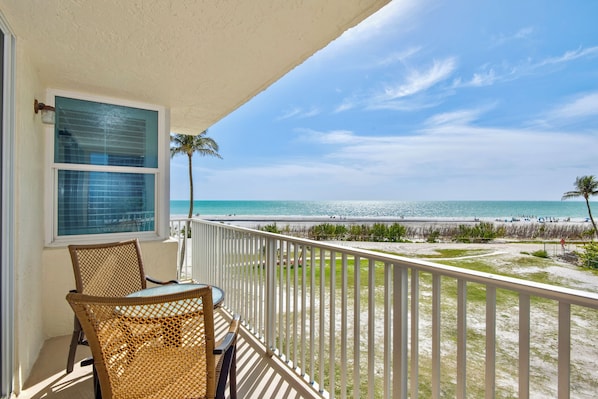 Welcome to Estero Beach & Tennis 207-A