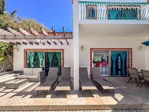 Patio Lounge