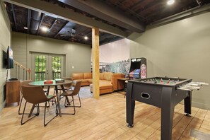 Spielezimmer