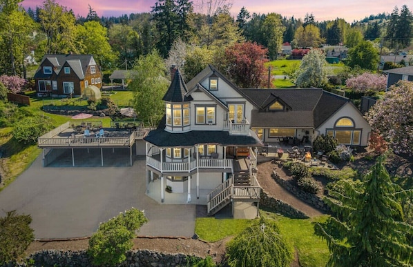 Lots of room to roam on this expansive property!