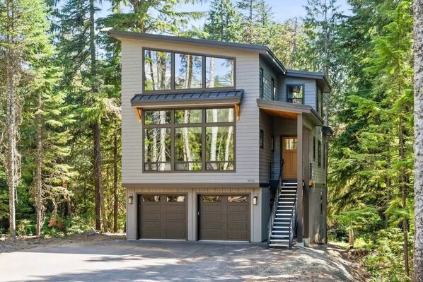 Welcome to our newly renovated home with breathtaking views of Mt. Hood! Experience modern comfort and stunning scenery in every corner of this beautifully updated space.