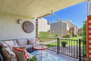 K0389 - Patio Area