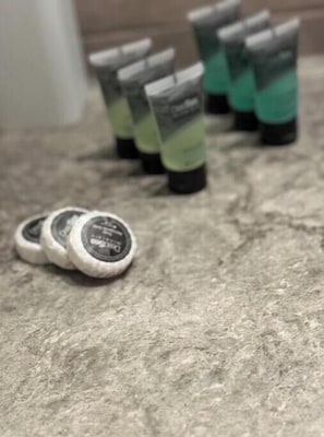 Bathroom amenities
