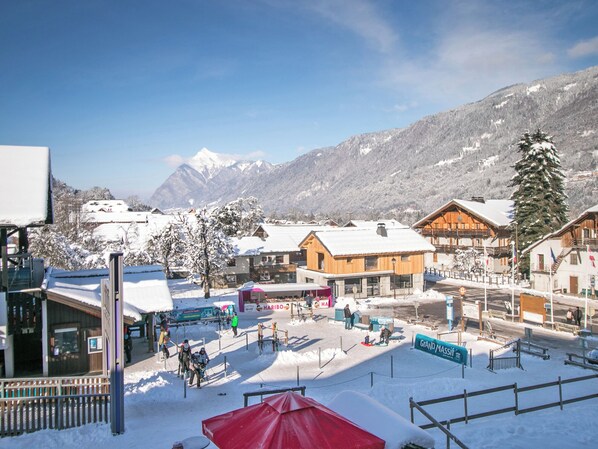 Snow and ski sports