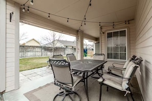 Outdoor dining