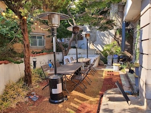 GARDEN WITH PATIO HEATER