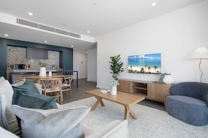 Living Area/Dining Area/Kitchen