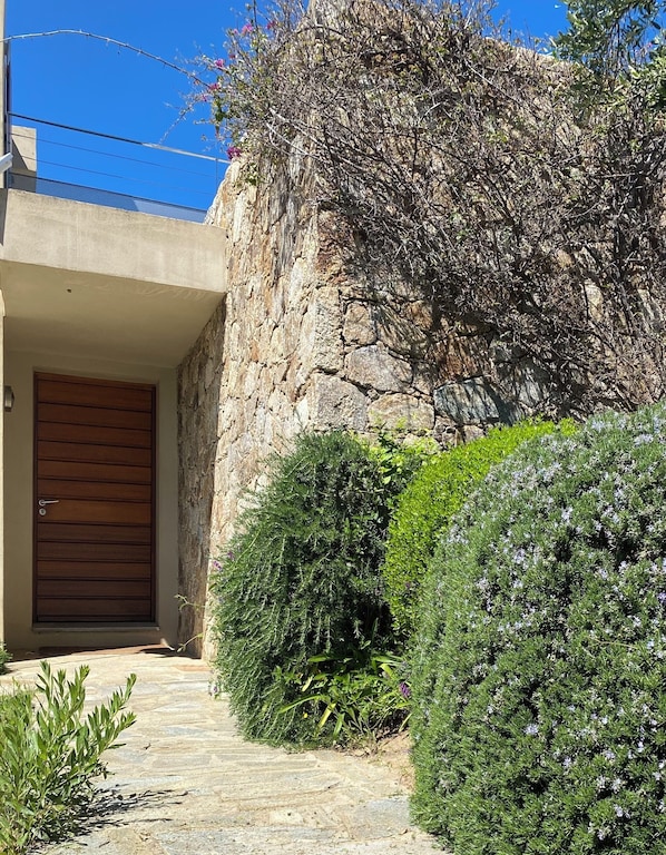 VILLA 2 - ENTRÉE